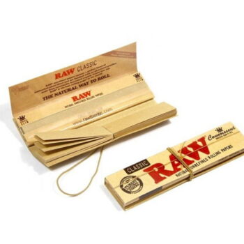 RAW Paper Classic Connoisseur | King size Rolling Paper 110mm with Tips